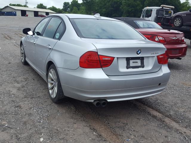 Photo 2 VIN: WBAPH7C53BE130493 - BMW 328 I 