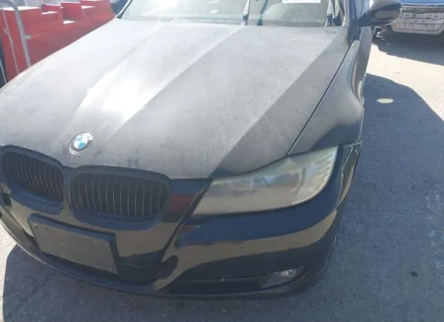 Photo 5 VIN: WBAPH7C53BE676162 - BMW 3ER 