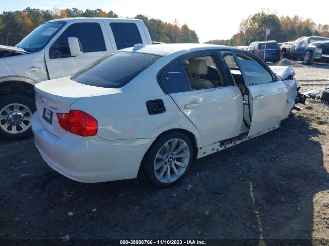 Photo 3 VIN: WBAPH7C53BE676565 - BMW 328 