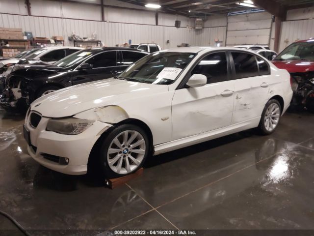 Photo 1 VIN: WBAPH7C53BE679272 - BMW 3 SERIES 