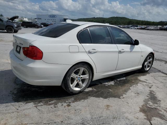 Photo 2 VIN: WBAPH7C53BE850215 - BMW 3 SERIES 