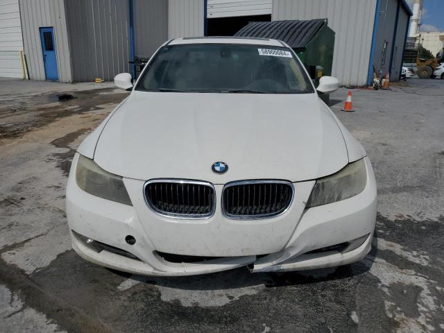 Photo 4 VIN: WBAPH7C53BE850215 - BMW 3 SERIES 