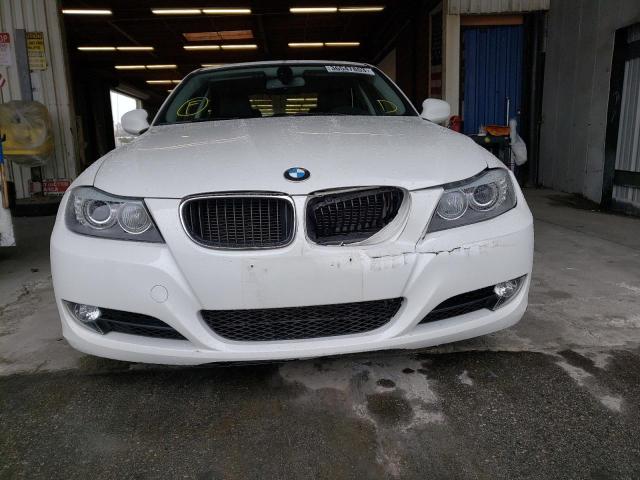 Photo 4 VIN: WBAPH7C53BE851199 - BMW 328 I 