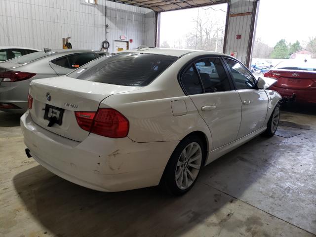 Photo 3 VIN: WBAPH7C54BE462099 - BMW 328 I 