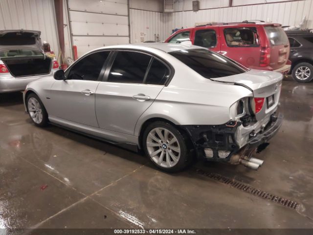 Photo 2 VIN: WBAPH7C55BE461768 - BMW 328I 