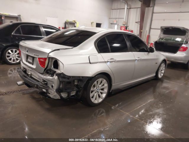 Photo 3 VIN: WBAPH7C55BE461768 - BMW 328I 