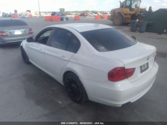 Photo 2 VIN: WBAPH7C55BE675787 - BMW 3 