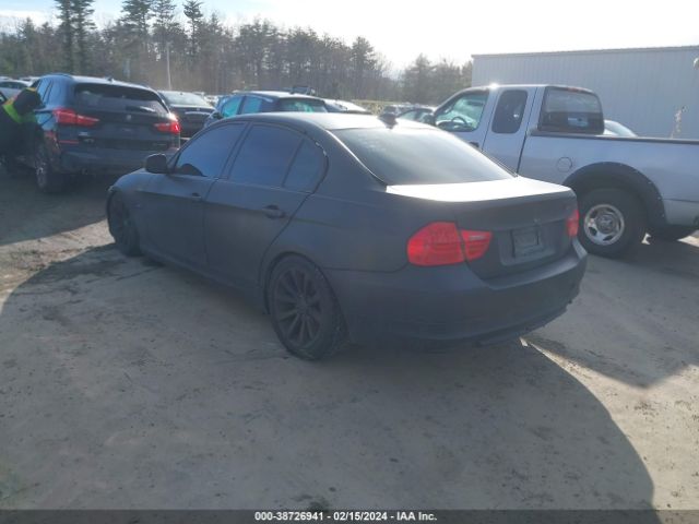 Photo 2 VIN: WBAPH7C55BE678205 - BMW 328I 