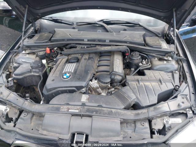 Photo 9 VIN: WBAPH7C55BE681816 - BMW 328I 