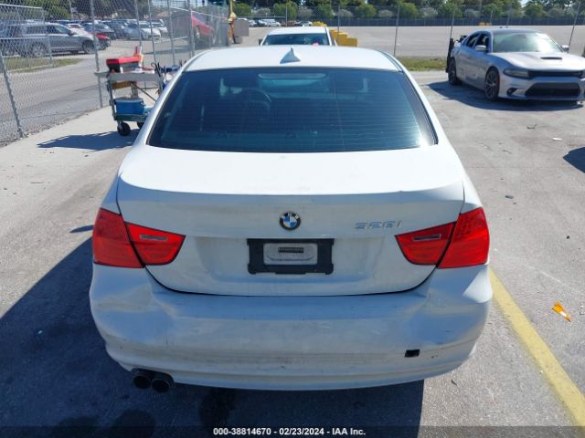 Photo 5 VIN: WBAPH7C56BA800965 - BMW 328I 