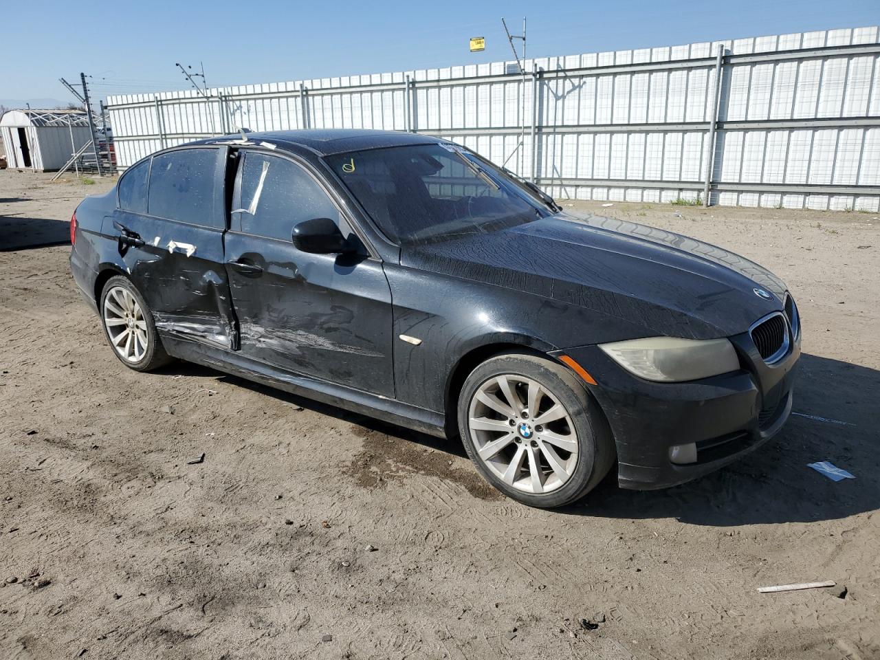 Photo 3 VIN: WBAPH7C56BE460306 - BMW 3ER 