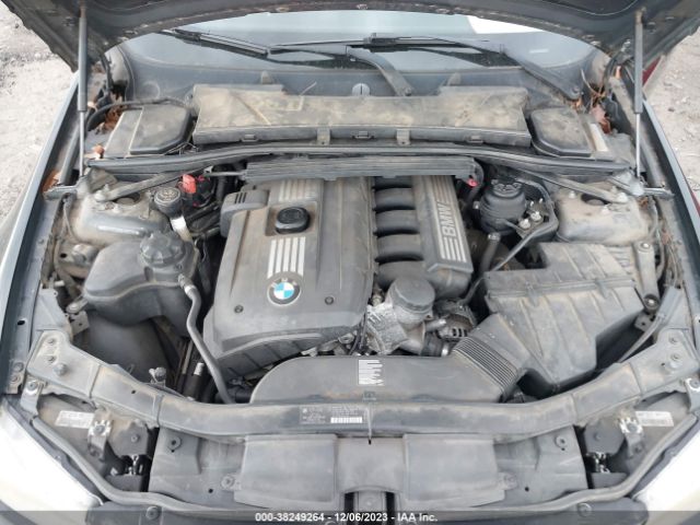 Photo 9 VIN: WBAPH7C56BE683753 - BMW 328I 