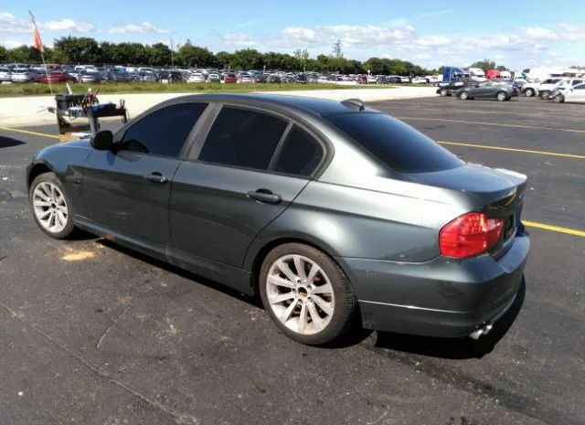 Photo 2 VIN: WBAPH7C57BA801736 - BMW 3 SERIES 