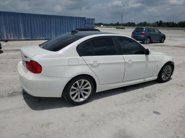 Photo 2 VIN: WBAPH7C57BE674608 - BMW 3 SERIES 