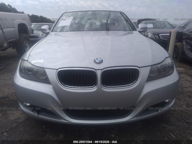 Photo 5 VIN: WBAPH7C57BE680568 - BMW 3 