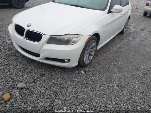 Photo 5 VIN: WBAPH7C57BE850654 - BMW 328I 