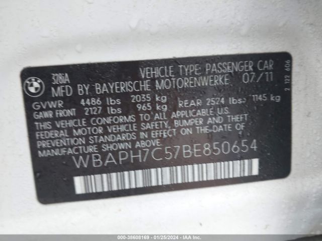 Photo 8 VIN: WBAPH7C57BE850654 - BMW 328I 