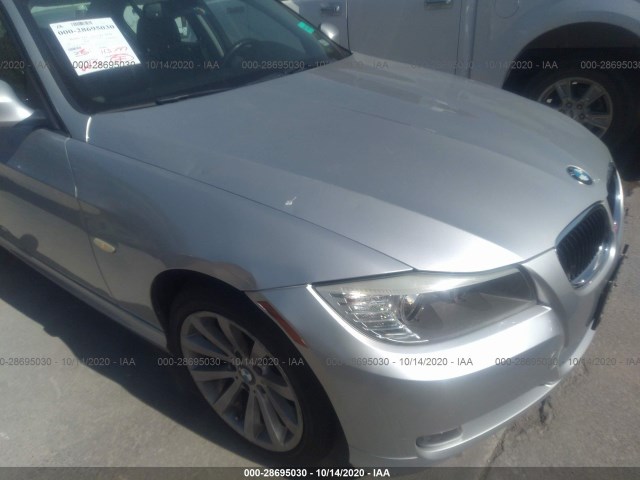 Photo 5 VIN: WBAPH7C58BE677551 - BMW 3 