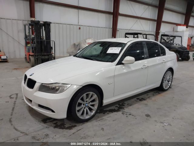 Photo 1 VIN: WBAPH7C58BE851196 - BMW 328I 