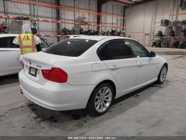 Photo 3 VIN: WBAPH7C58BE851196 - BMW 328I 