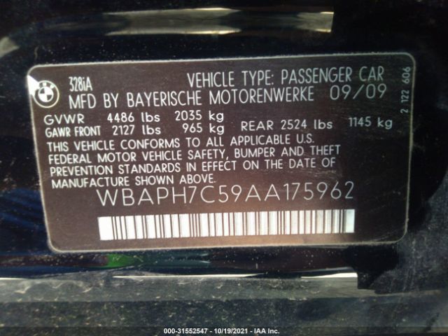 Photo 8 VIN: WBAPH7C59AA175962 - BMW 3 