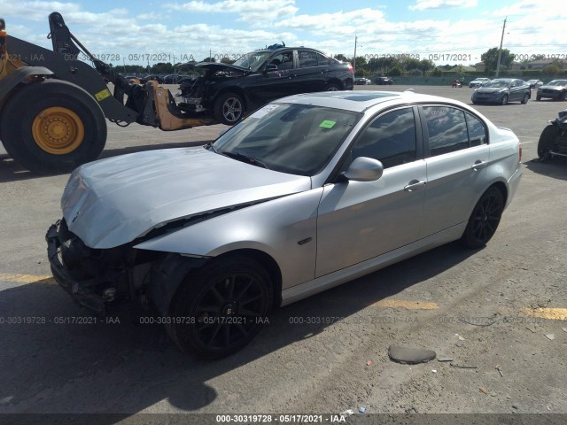 Photo 1 VIN: WBAPH7C59BE675517 - BMW 3 