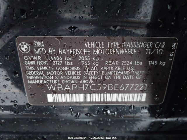 Photo 8 VIN: WBAPH7C59BE677221 - BMW 328I 