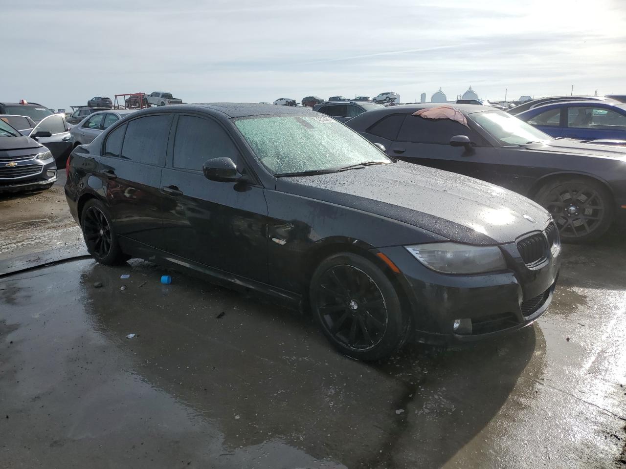 Photo 3 VIN: WBAPH7C59BE680961 - BMW 3ER 