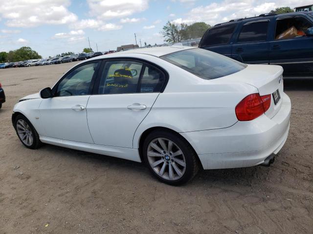 Photo 1 VIN: WBAPH7C59BE682466 - BMW 328 I 