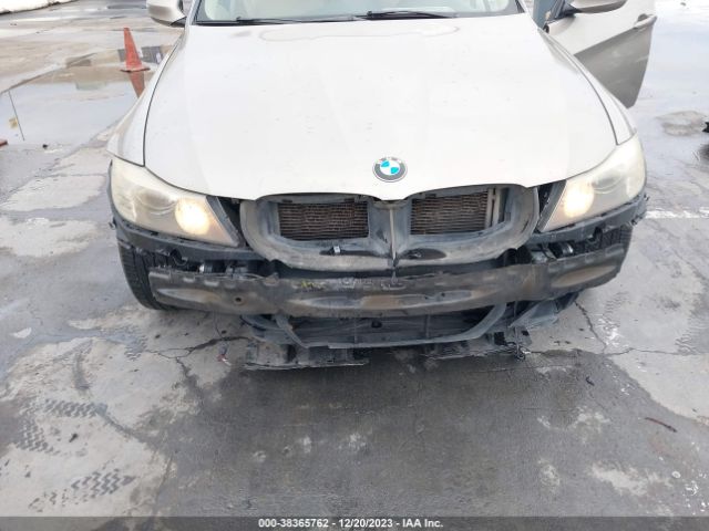 Photo 5 VIN: WBAPH7C59BE682872 - BMW 328I 