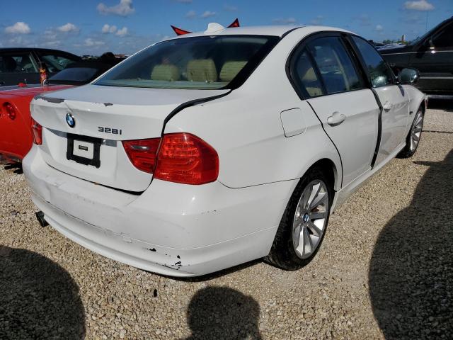 Photo 3 VIN: WBAPH7C59BE851126 - BMW 328 I 