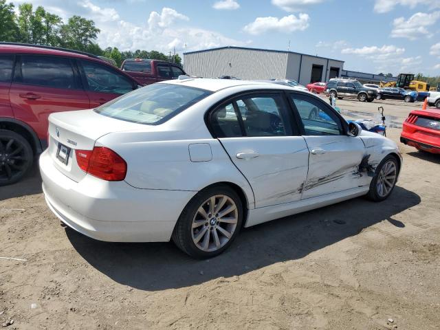 Photo 2 VIN: WBAPH7C59BE851269 - BMW 3 SERIES 