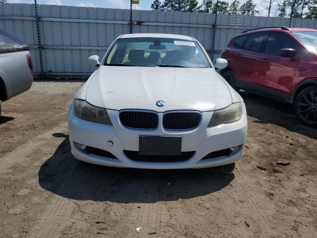 Photo 4 VIN: WBAPH7C59BE851269 - BMW 3 SERIES 