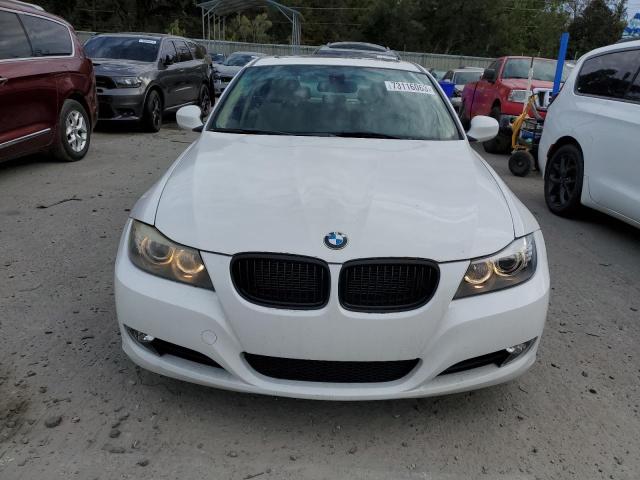 Photo 4 VIN: WBAPH7C59BE851627 - BMW 3 SERIES 