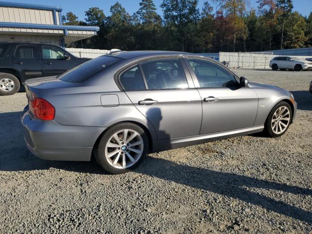 Photo 2 VIN: WBAPH7C5XAA175730 - BMW 328 I 