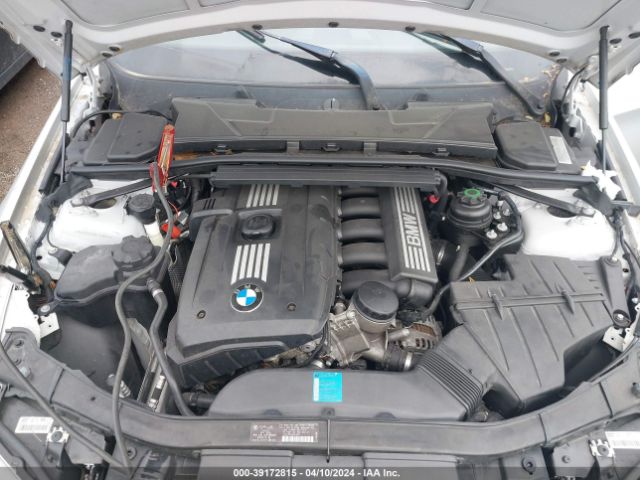 Photo 9 VIN: WBAPH7C5XBE460857 - BMW 328I 