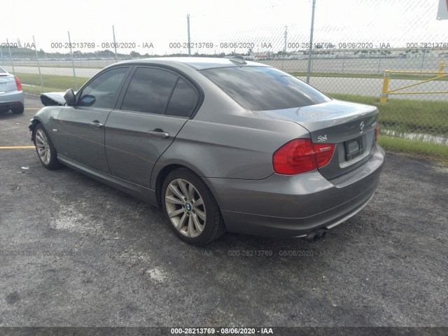 Photo 2 VIN: WBAPH7C5XBE680614 - BMW 3 