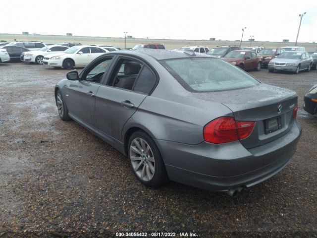 Photo 2 VIN: WBAPH7C5XBE682105 - BMW 3 SERIES 