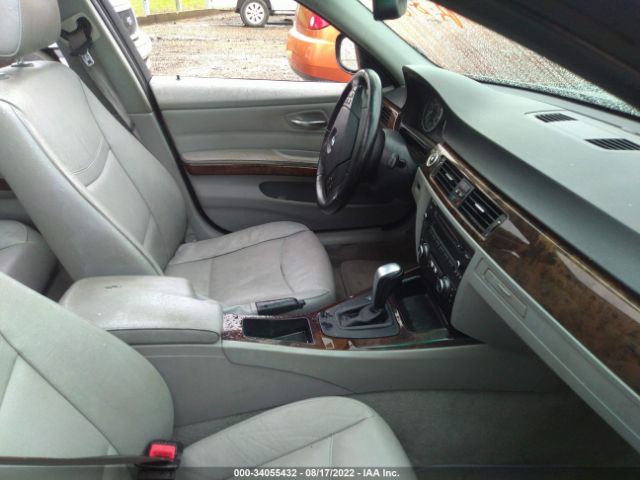 Photo 4 VIN: WBAPH7C5XBE682105 - BMW 3 SERIES 