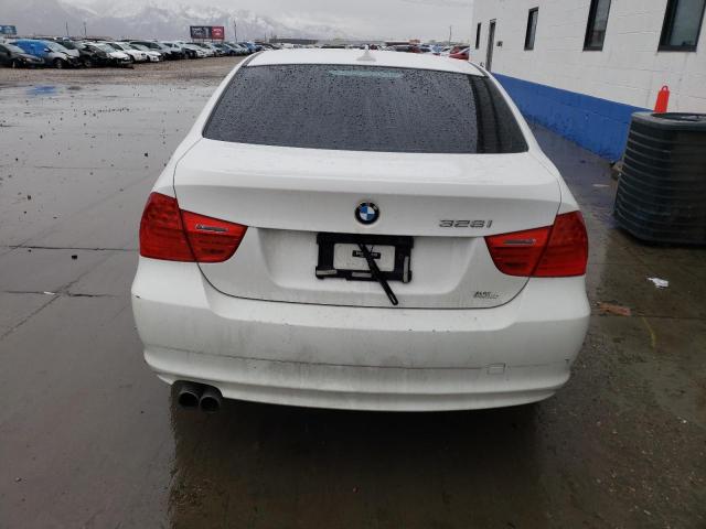 Photo 5 VIN: WBAPH7C5XBE852026 - BMW 3 SERIES 