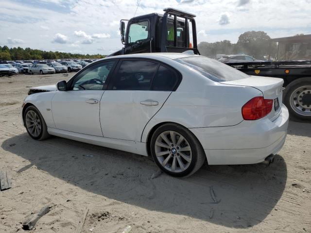 Photo 1 VIN: WBAPH7C5XBE852379 - BMW 328 I 