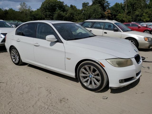 Photo 3 VIN: WBAPH7C5XBE852379 - BMW 328 I 