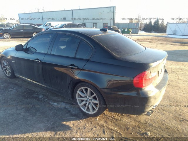 Photo 2 VIN: WBAPH7G50BNM55418 - BMW 3 