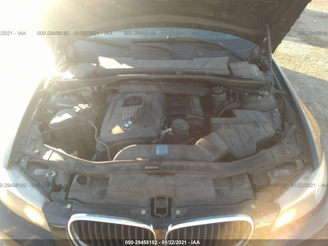 Photo 9 VIN: WBAPH7G50BNM55418 - BMW 3 