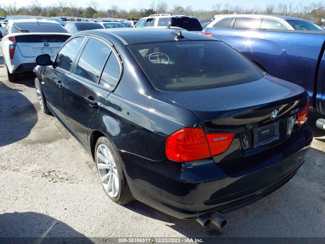 Photo 2 VIN: WBAPH7G50BNN03595 - BMW 328I 