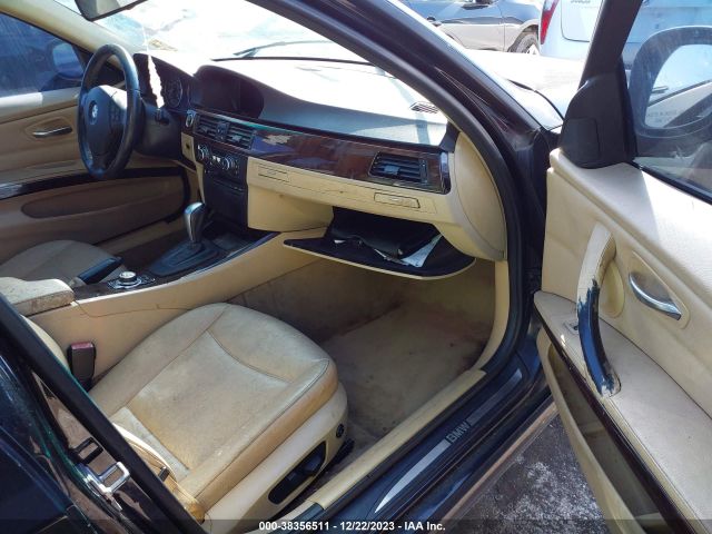 Photo 4 VIN: WBAPH7G50BNN03595 - BMW 328I 