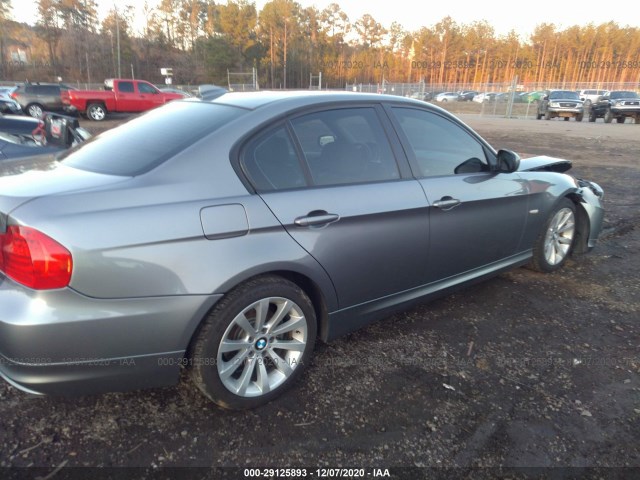 Photo 3 VIN: WBAPH7G50BNN03645 - BMW 3 