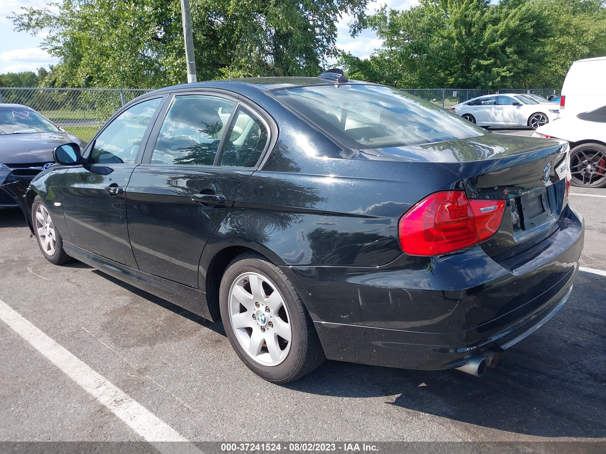 Photo 2 VIN: WBAPH7G51ANM49819 - BMW 3ER 