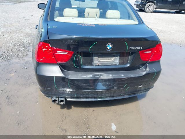 Photo 5 VIN: WBAPH7G51ANM50484 - BMW 328I 