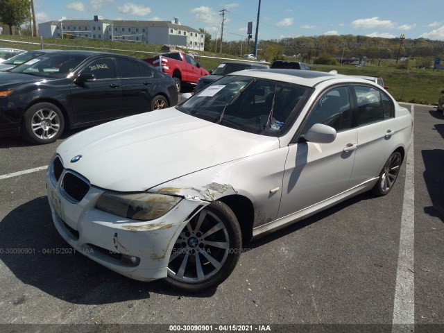 Photo 1 VIN: WBAPH7G51BNM56996 - BMW 3 